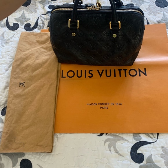 💯% authentic LV Bandouliere speedy 25 - Picture 3 of 17